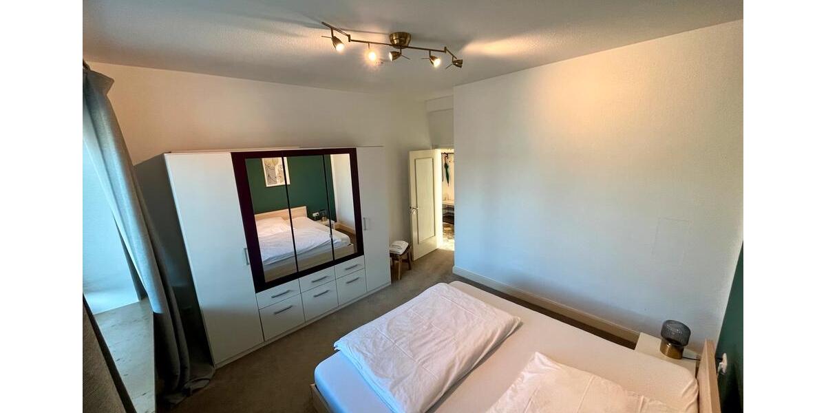 Hochparterre Neumünster - 5 Zimmer, 126 m&sup2;, 249.000&euro; | Angebot:26068815