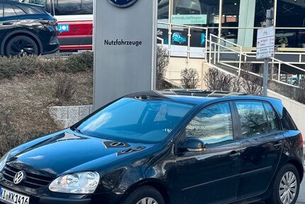 VW Golf 230.000 km 4.500 &euro; Kiel 24148