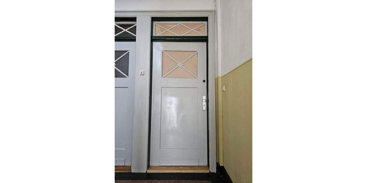 schöne, modernisierte 3 Zimmer Altbauwohnung mit Balkon 3 zimmer