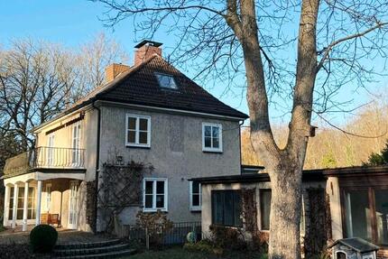 Haus Heikendorf - 9 Zimmer, 260 m&sup2;, 3.100&euro; | Angebot:25104034