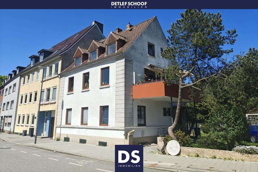 Haus zum Kaufen in Kiel Ellerbek 325.000 € 171 m²