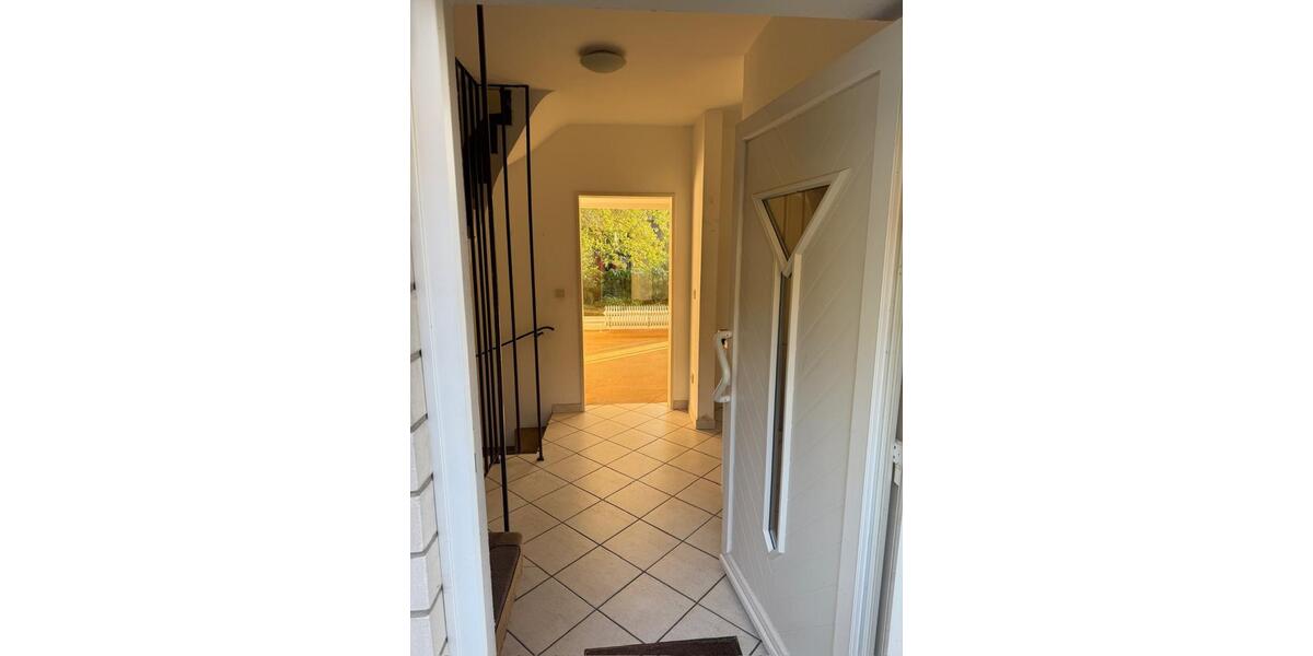 Reihenhaus Kiel Elmschenhagen - 4 Zimmer, 98 m&sup2;, 295.000&euro; | Angebot:26796200