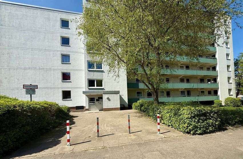 Wohnung zum Kaufen in Kiel 75.600 € 46.41 m²