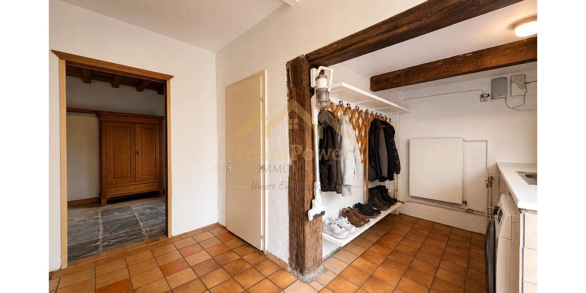 Viel Platz, viel Charme, viel Lebensqualität – modernisiertes Bauernhaus mit Pool & Einliegerwohnung - Gewerbeobjekt Emkendorf / Kleinvollstedt Kleinvollstedt | Angebot:27302459