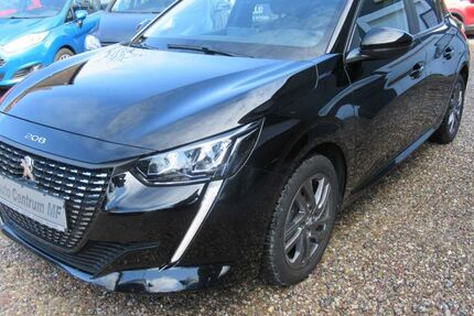 Peugeot 208 17.200 km 13.950 &euro; Gettorf 24214