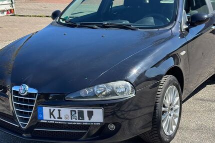 Alfa Romeo 147 124.000 km 2.800 &euro; Kiel 24113