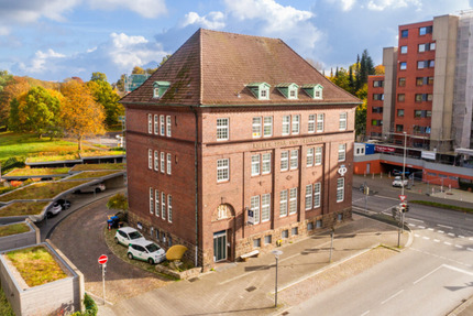 Wohnung Kiel Ellerbek - 7 Zimmer, 220 m&sup2;, 2.750&euro; | Angebot:25328452