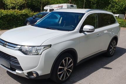 Mitsubishi Outlander 186.000 km 9.900 &euro; Kiel 24109
