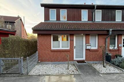 Haus Schönkirchen - 5 Zimmer, 110 m&sup2;, 1.500&euro; | Angebot:24294491