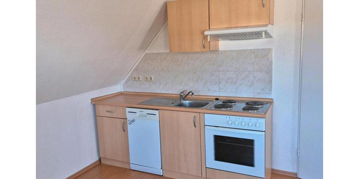Dachgeschoßwohnung Kiel Friedrichsort - 2.5 Zimmer, 50 m&sup2;, 780&euro; | Angebot:26281761