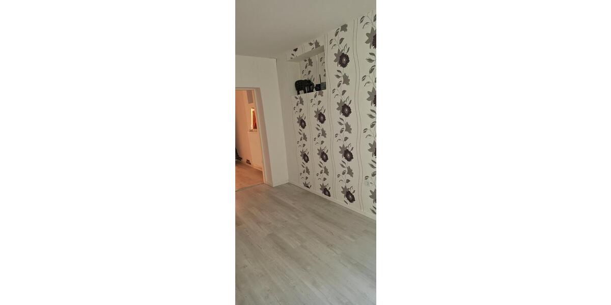 Etagenwohnung Kiel Friedrichsort - 2.5 Zimmer, 100 m&sup2;, 850&euro; | Angebot:26312197