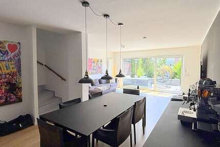 Haus zum Mieten in Taunusstein Hahn 2.700 € 165 m²