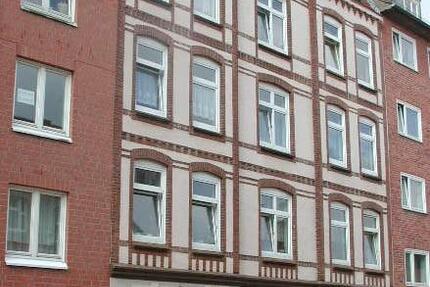 Gemütliche und modernisierte 2,5 Zimmerwohnung mit Mansarde. 3 zimmer