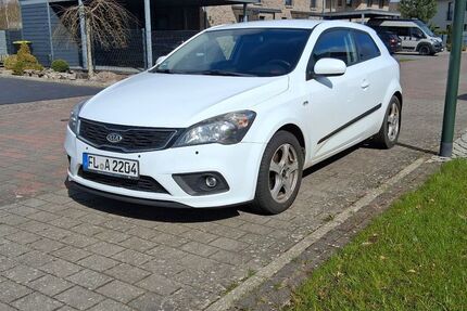 Kia ceed / Ceed 250.000 km 2.300 &euro; Büdelsdorf 24782