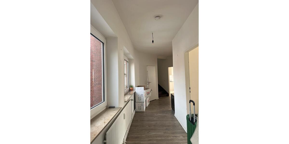 Etagenwohnung Kiel Schreventeich - 5 Zimmer, 98 m&sup2;, 1.648&euro; | Angebot:26221475