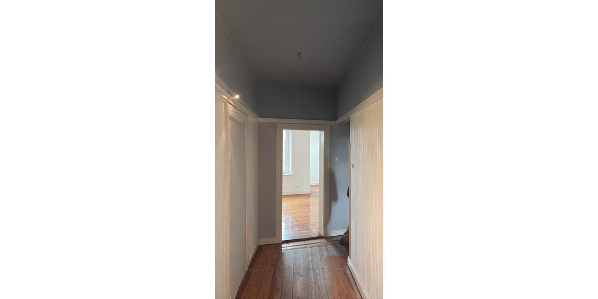 Dachgeschoßwohnung Kiel Wik - 5 Zimmer, 139 m&sup2;, 1.650&euro; | Angebot:26678332