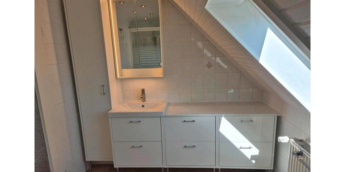 Dachgeschoßwohnung Kiel Friedrichsort - 2.5 Zimmer, 50 m&sup2;, 780&euro; | Angebot:26281761