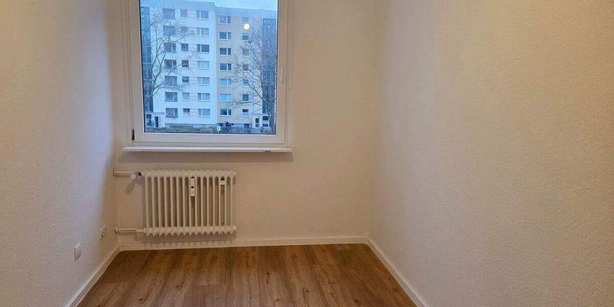 Familien aufgepasst: 4 Zimmer Wohnung + 2 Balkone, Einbauküche, Gäste-WC 4 zimmer