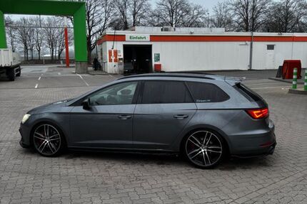 Seat Leon 118.524 km 19.750 &euro; Kiel 24106