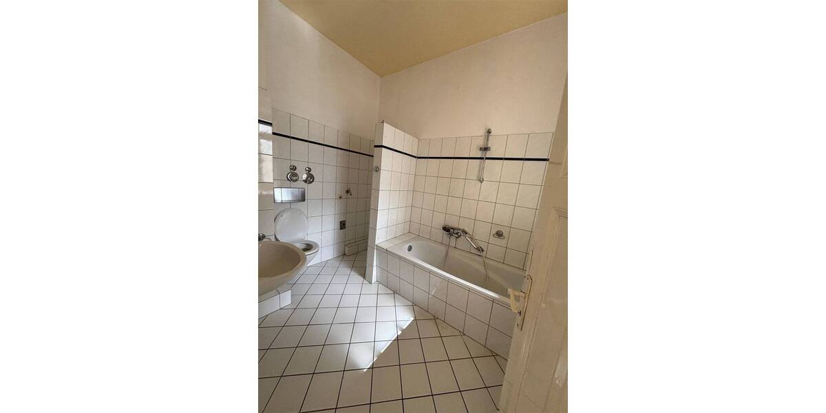 Etagenwohnung Kiel Gaarden-Ost - 4 Zimmer, 112 m&sup2;, 850&euro; | Angebot:26489142