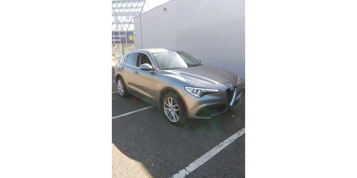 Alfa Romeo Stelvio 61.500 km 22.100 &euro; Neumünster 24539