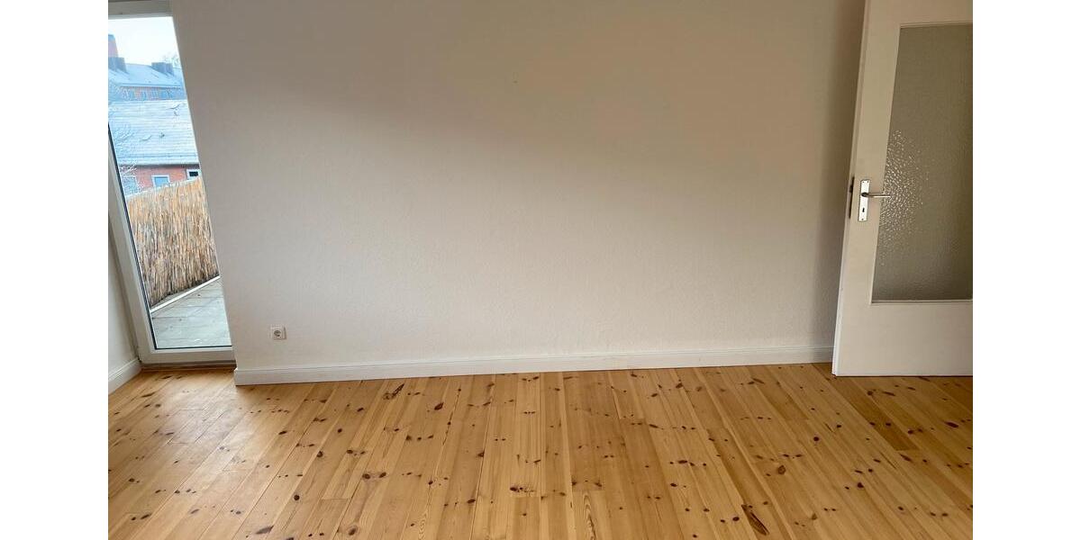 Etagenwohnung Kiel Neumühlen-Dietrichsdorf - 4 Zimmer, 82 m&sup2;, 763&euro; | Angebot:26238999