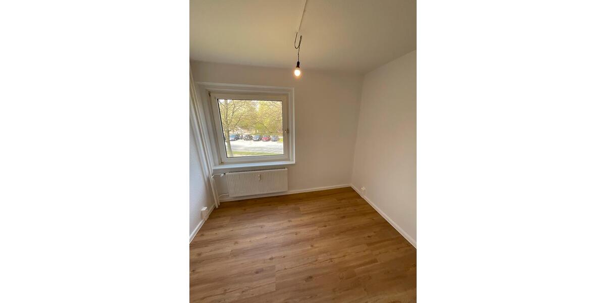 Etagenwohnung Melsdorf - 2.5 Zimmer, 73 m&sup2;, 599&euro; | Angebot:26358472