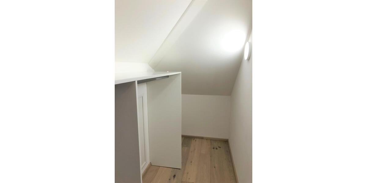Dachgeschoßwohnung Plön - 2 Zimmer, 86 m&sup2;, 1.060&euro; | Angebot:26252333