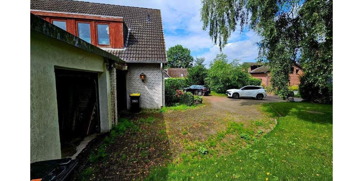 Einfamilienhaus mit Büro und großer Garage in Molfsee 7 zimmer