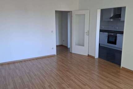 Wohnung Neumünster Innenstadt - 2 Zimmer, 62 m&sup2;, 570&euro; | Angebot:26493727