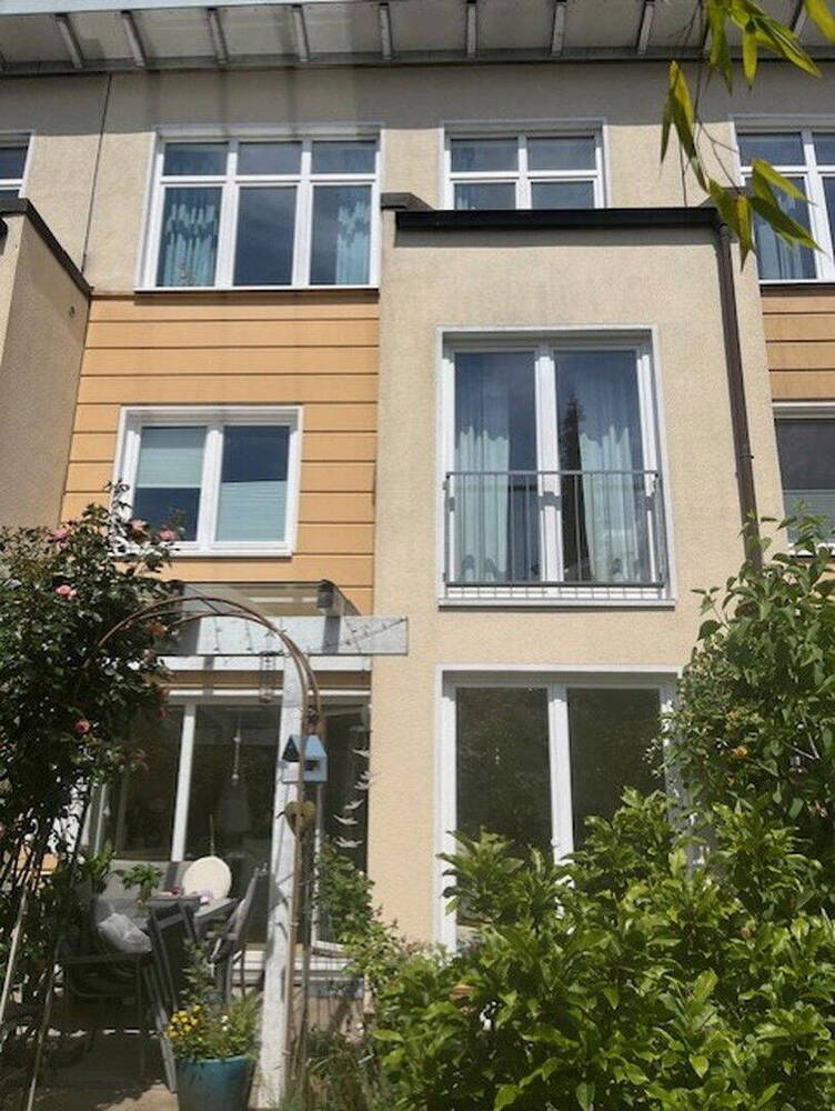 Ein ideales Reihenhaus für eine Familie in Hamburg Volksdorf