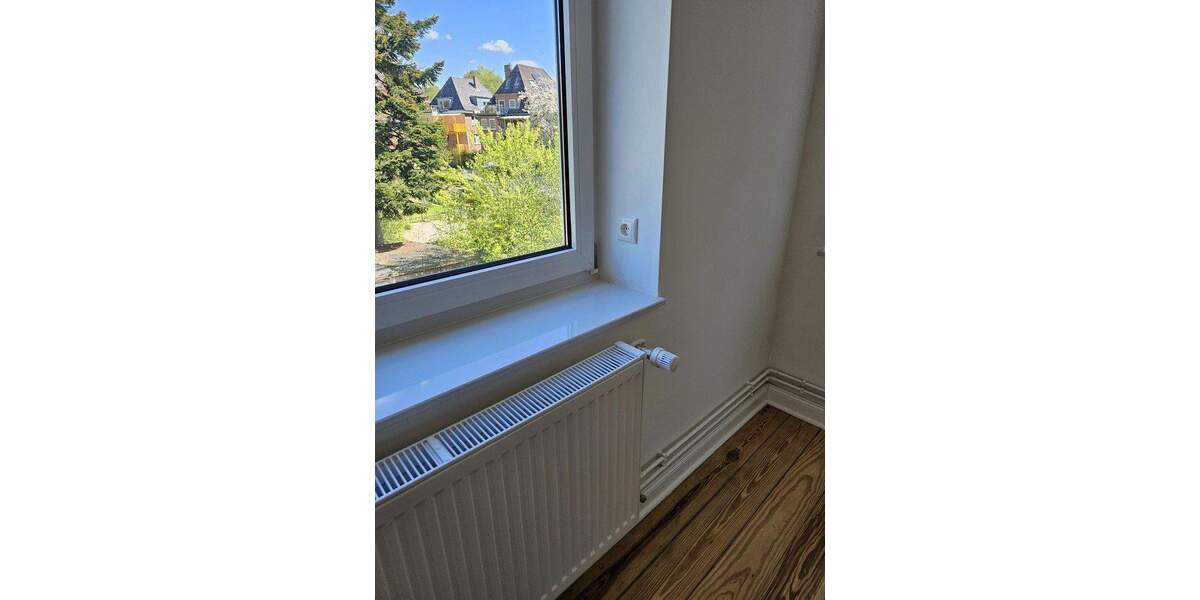 schöne, modernisierte 3 Zimmer Altbauwohnung mit Balkon 3 zimmer