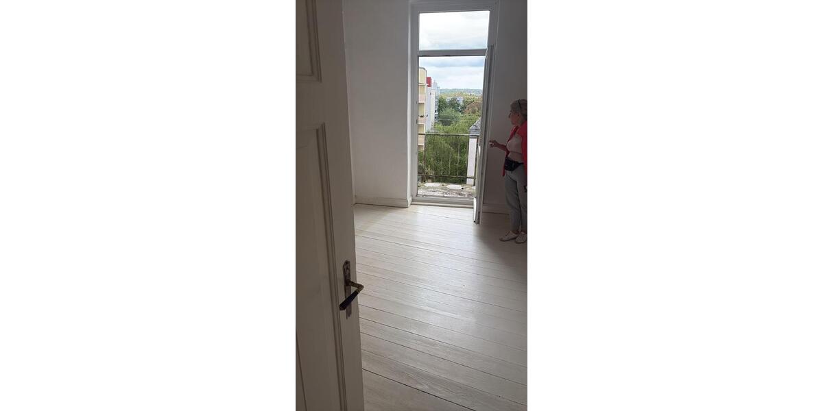 Dachgeschoßwohnung Kiel Wik - 5 Zimmer, 139 m&sup2;, 1.650&euro; | Angebot:26678332