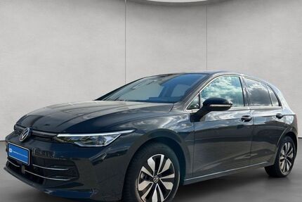 VW Golf 8.422 km 25.880 &euro; Kronshagen 24119