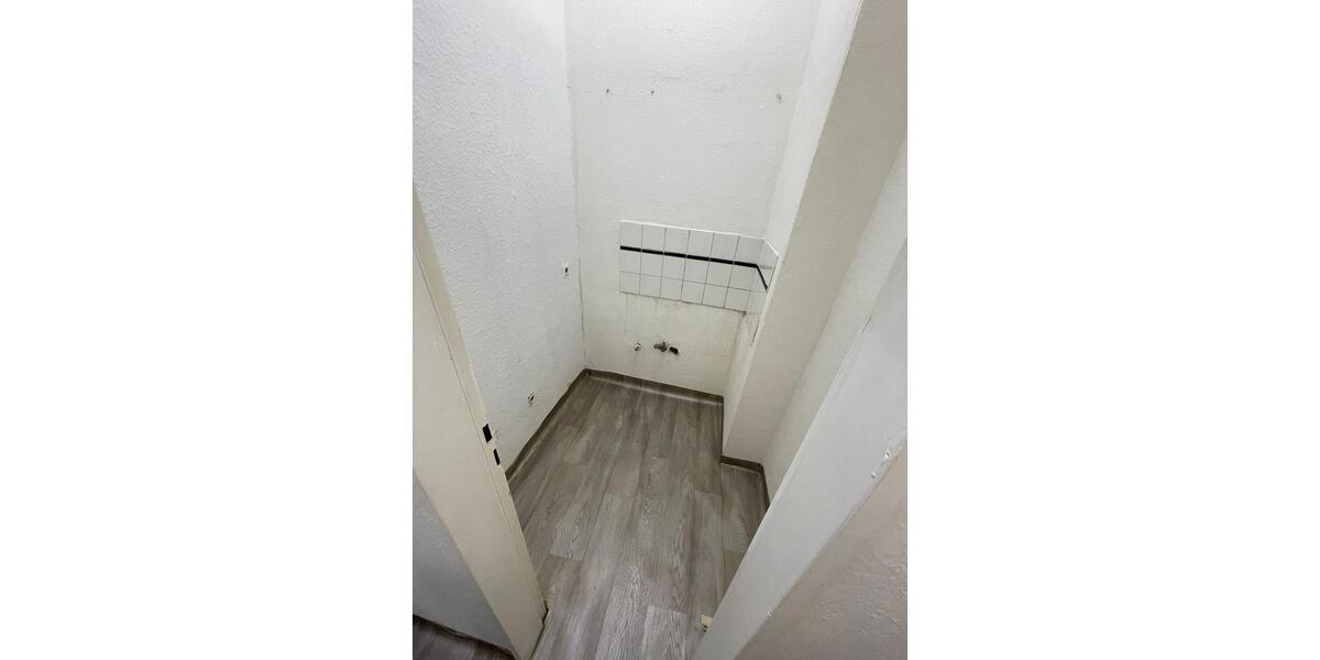 Etagenwohnung Kiel Ellerbek - 1 Zimmer, 27 m&sup2; | Angebot:25893311