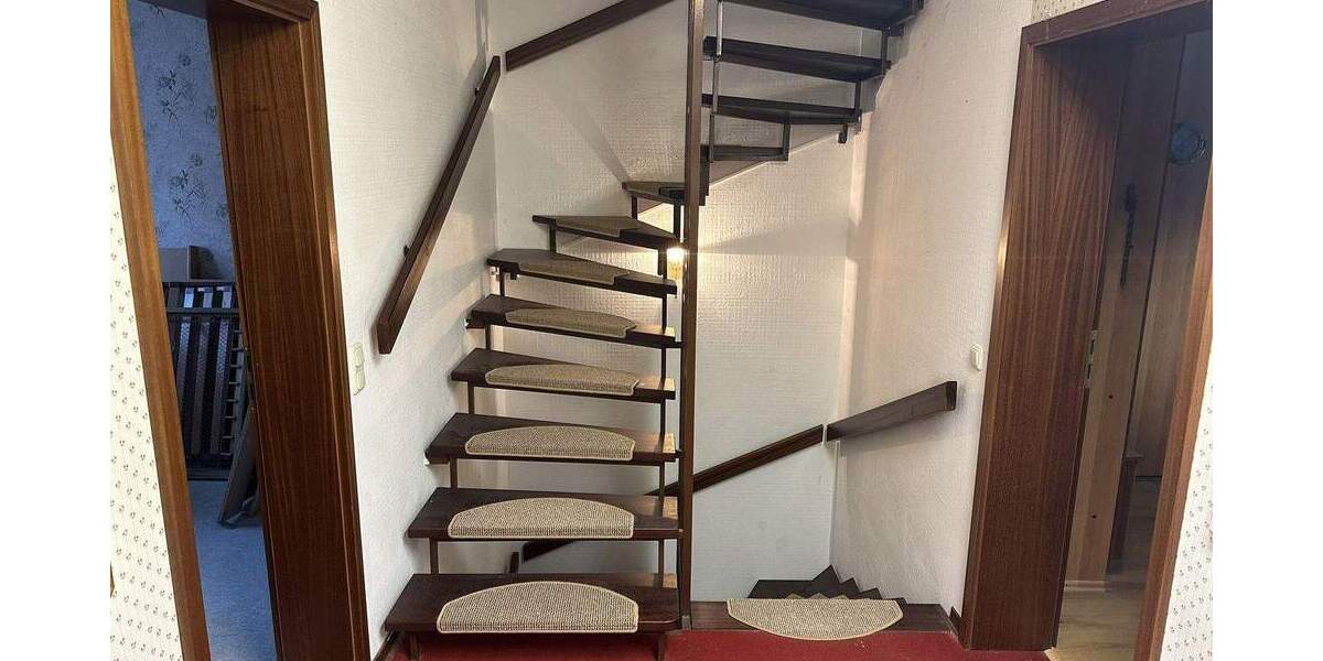 Reihenmittelhaus Kiel Russee - 5 Zimmer, 127 m&sup2;, 380.000&euro; | Angebot:24843793