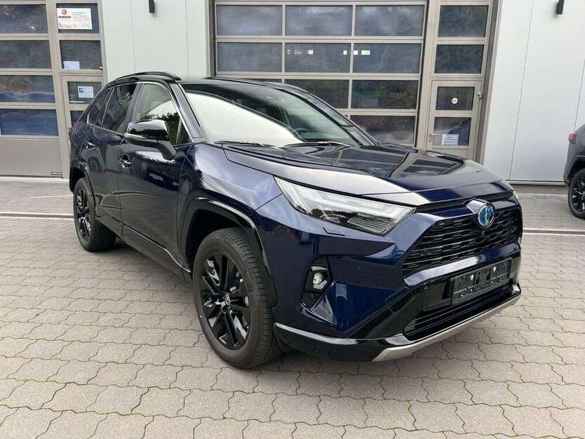 Toyota RAV 4 11.700 km 39.390 € Kiel 24114