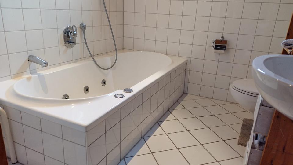 Einfamilienhaus Emkendorf - 3.5 Zimmer, 130 m&sup2;, 1.300&euro; | Angebot:26199329