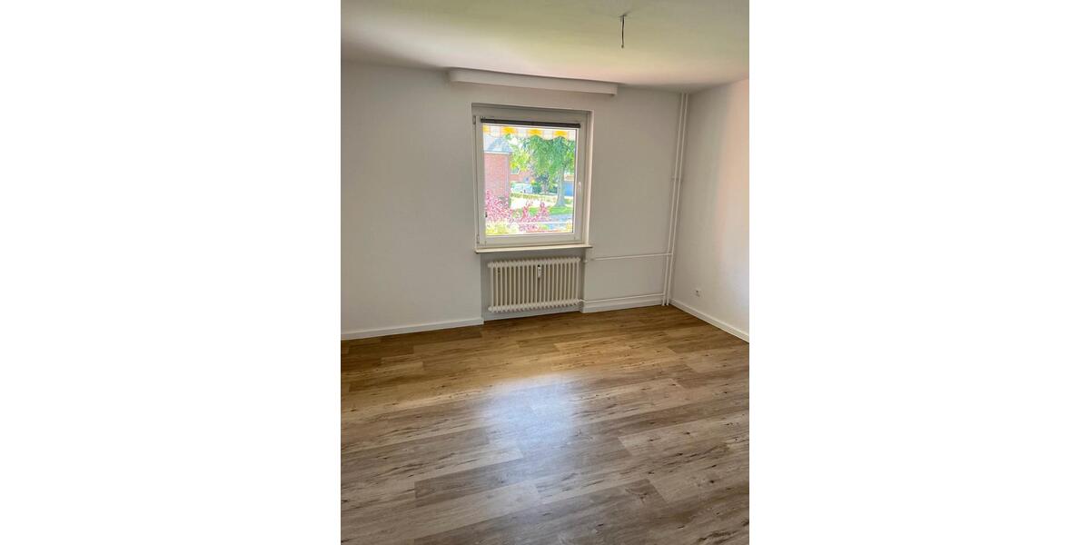 Etagenwohnung Büdelsdorf - 3 Zimmer, 70 m&sup2;, 720&euro; | Angebot:26563309