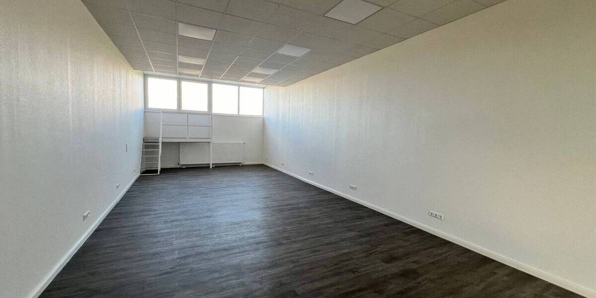 Gewerbeobjekt Kiel Ravensberg - 5 Zimmer, 4.800&euro; | Angebot:26779028