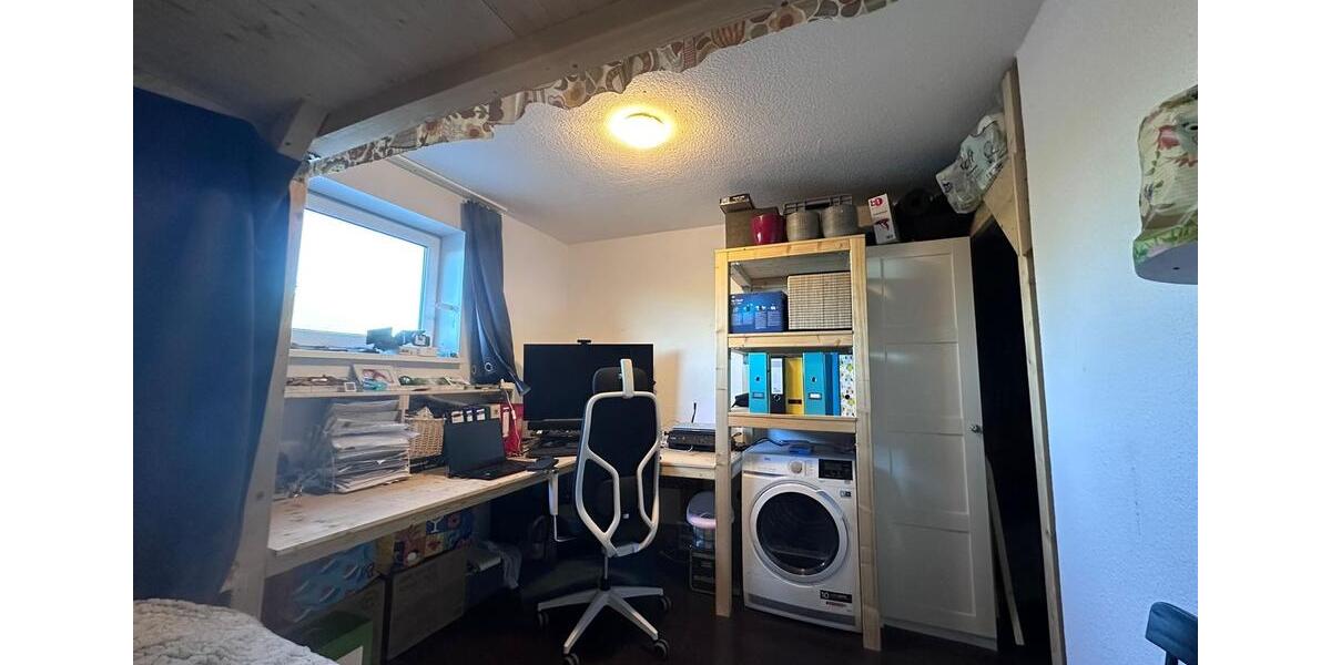 Etagenwohnung Kiel Russee - 4 Zimmer, 120 m&sup2;, 1.350&euro; | Angebot:26596833
