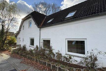 Potenzialstarkes Wohnhaus mit zwei Einheiten - für Sanierer und Gestalter 7 zimmer