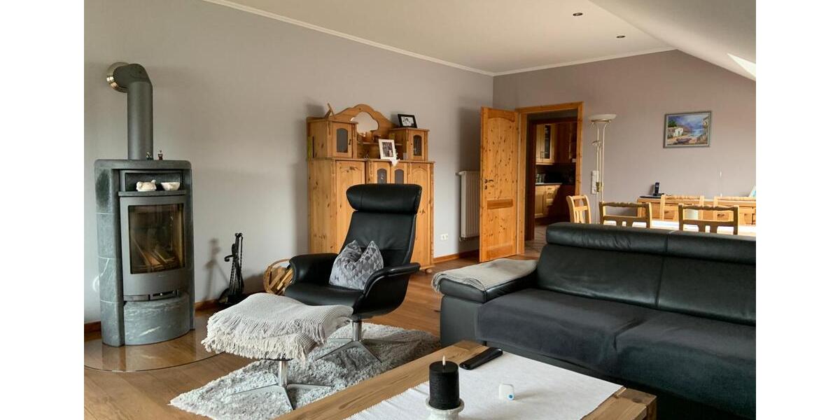 Dachgeschoßwohnung Kiel Elmschenhagen - 3 Zimmer, 115 m&sup2;, 1.250&euro; | Angebot:26137368