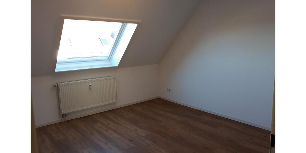Dachgeschoßwohnung Nortorf - 2.5 Zimmer, 69 m&sup2;, 680&euro; | Angebot:26612126