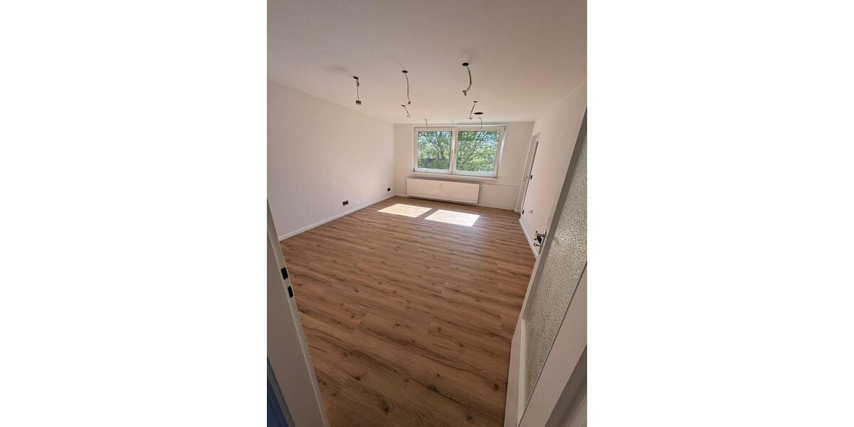 Etagenwohnung Kiel Friedrichsort - 4 Zimmer, 88 m&sup2;, 1.100&euro; | Angebot:26373424