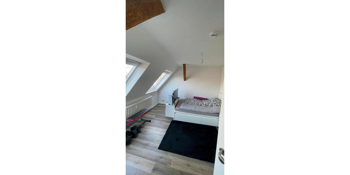 Dachgeschoßwohnung Kiel Friedrichsort - 3.5 Zimmer, 72 m&sup2;, 620&euro; | Angebot:26546957