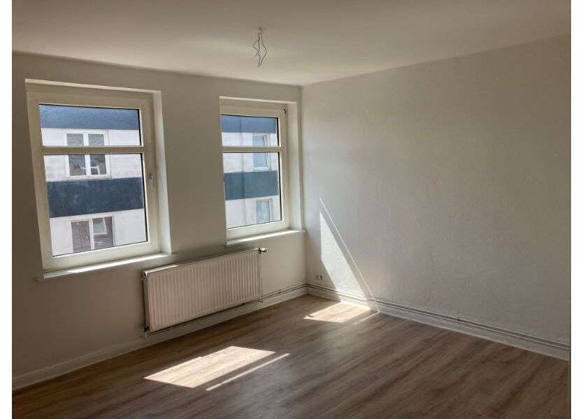 Wohnung zum Mieten in Neumünster 416 € 55.46 m²