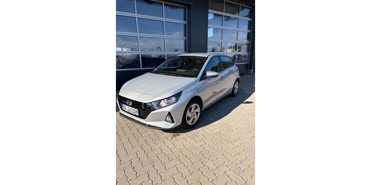 Hyundai i20 42.700 km 12.990 &euro; Flintbek 24220