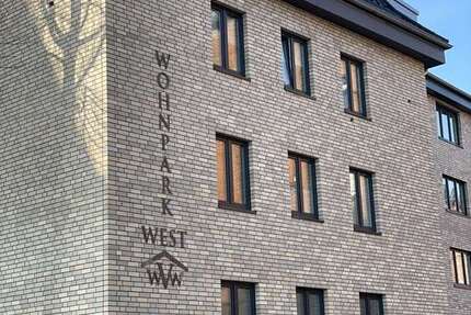 Wohnung Neumünster Innenstadt - 3 Zimmer, 74 m&sup2;, 607&euro; | Angebot:25662785