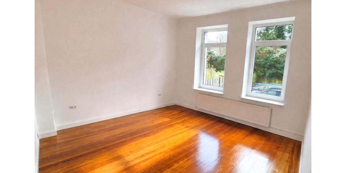 Hochparterre Neumünster - 4 Zimmer, 118 m&sup2;, 1.195&euro; | Angebot:26169851